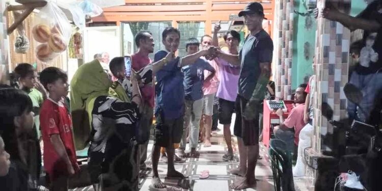 Viral..! Yuli Bonde Gelar Lomba Momanut Kon Bango di Desa Tungoi 2