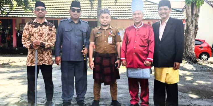 SMKN 2 Kotamobagu Peringati Hari Pahlawan dengan Parade Cosplay Pahlawan dan Profesi Masa Kini