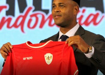 Patrick Kluivert Siap Melanjutkan Perjuangan Shin Tae-Yong Demi Piala Dunia 2026