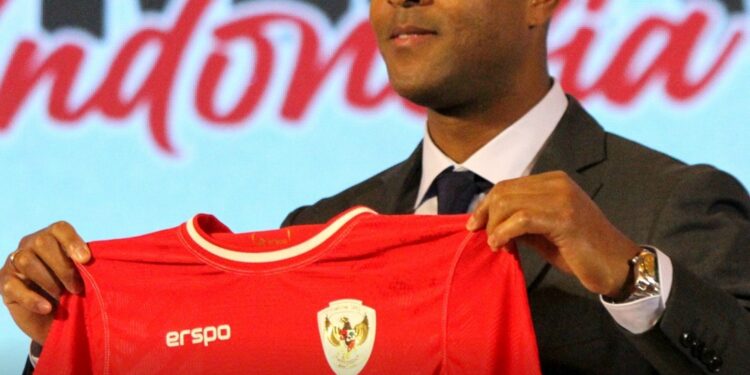 Patrick Kluivert Siap Melanjutkan Perjuangan Shin Tae-Yong Demi Piala Dunia 2026