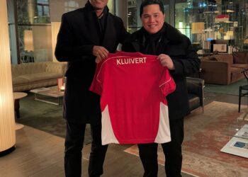 Erick Thohir Perkenalkan Jersey Baru kepada Patrick Kluivert: Simbol Kebanggaan dan Identitas Bangsa