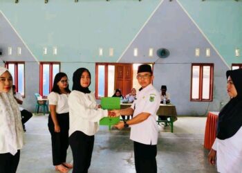 Sangadi Tungoi Satu Lantik Pengurus BUMDes Mandiri Periode 2025-2030  
