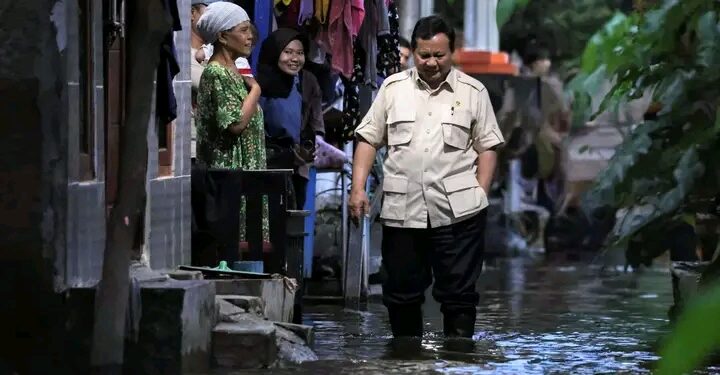 Presiden Prabowo Subianto Kunjungi Warga Terdampak Banjir di Babelan, Bekasi