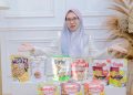 Owner Kripik Az-Zahra, Erin Mokodompit, Bahagia dan Terharu: Produknya Tembus Tangan Menteri UMKM