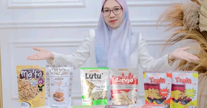 Owner Kripik Az-Zahra, Erin Mokodompit, Bahagia dan Terharu: Produknya Tembus Tangan Menteri UMKM