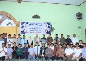 Remaja Masjid Desa Tungoi 2 Gelar Halal Bihalal di Masjid Al-Mubasyirin