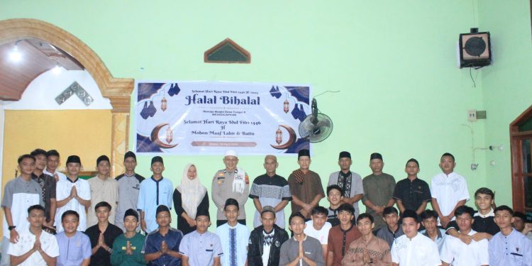Remaja Masjid Desa Tungoi 2 Gelar Halal Bihalal di Masjid Al-Mubasyirin