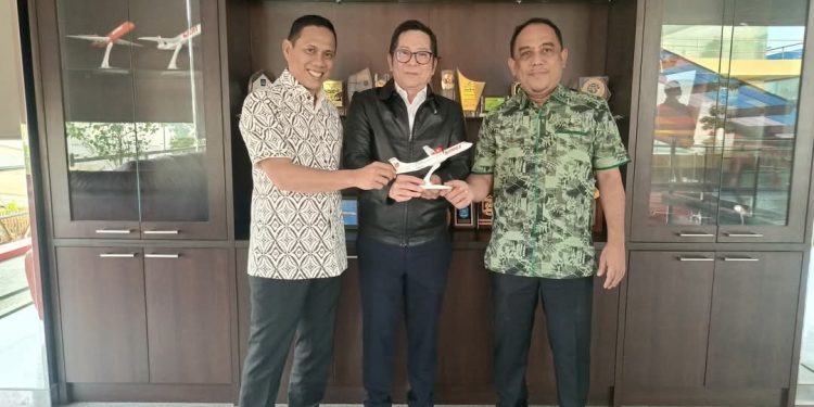 Pengembangan Penerbangan Bolmong, Wali Kota dan Bupati Bertemu Direksi Lion Air