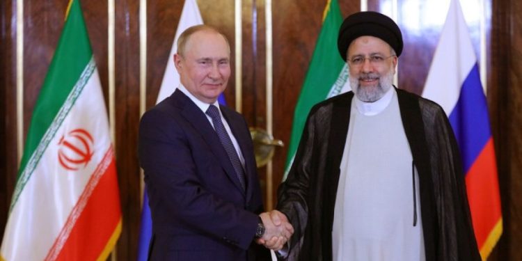 Menguatnya Kedekatan RUSIA Dan IRAN… Poros Baru Di Tengah Ketegangan Global