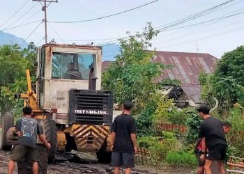 Masyarakat Tungoi Satu Syukuri Perbaikan Jalan Raya yang Lama Dinantikan
