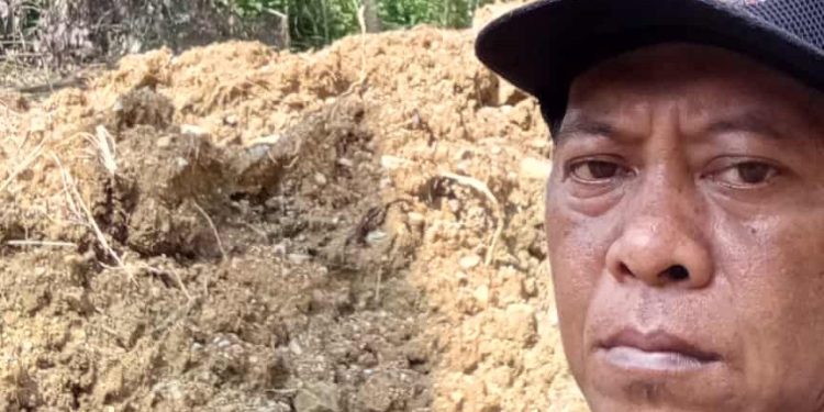 Lahan Rusak Akibat Lumpur Tambang Emas, Warga Tungoi Satu: “Tidak Ada Ganti Rugi dari Investor Tambang!”