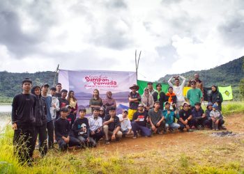 Aliansi Pecinta Alam Rayakan Sumpah Pemuda di Danau Mooat