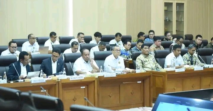 Gubernur Sulut Perjuangkan Legalisasi Pertambangan Rakyat di DPR RI