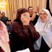 Masya Allah! Syal Palestina Milik UAS Terjual Rp125 Juta, Dibeli Ibu Elisa Hasan untuk Amal Pesantren