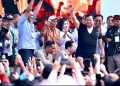 May Day 2026: Prabowo Buka Baju dan Lempar ke Buruh di Monas