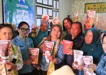 Wakili Kotamobagu di Lomba UP2K Tingkat Provinsi Sulut, Keripik Azzahra Jadi Salah Satu Usaha yang Dinilai