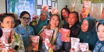 Wakili Kotamobagu di Lomba UP2K Tingkat Provinsi Sulut, Keripik Azzahra Jadi Salah Satu Usaha yang Dinilai